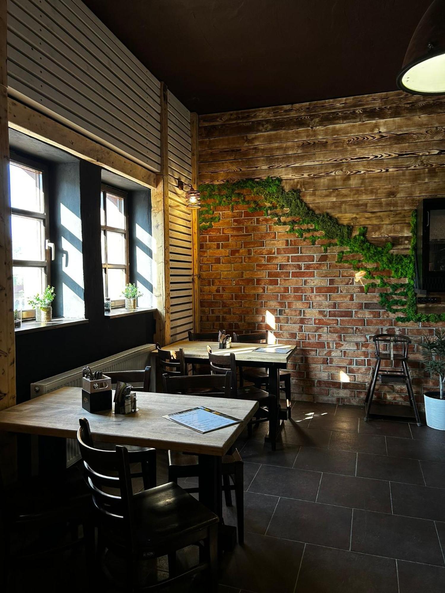 Hotel Plzensky Dvur Frýdek-Místek Εξωτερικό φωτογραφία