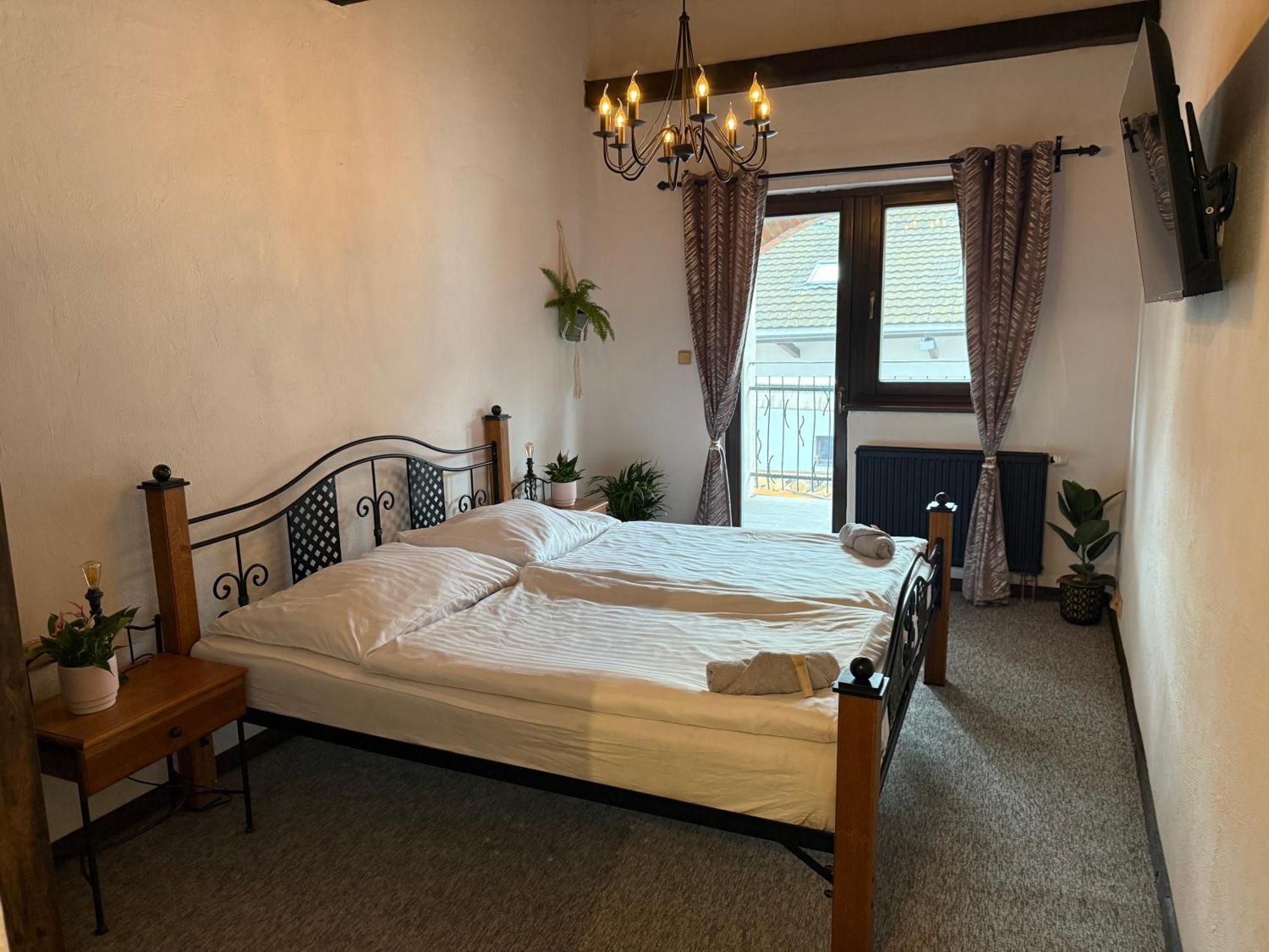Hotel Plzensky Dvur Frýdek-Místek Εξωτερικό φωτογραφία