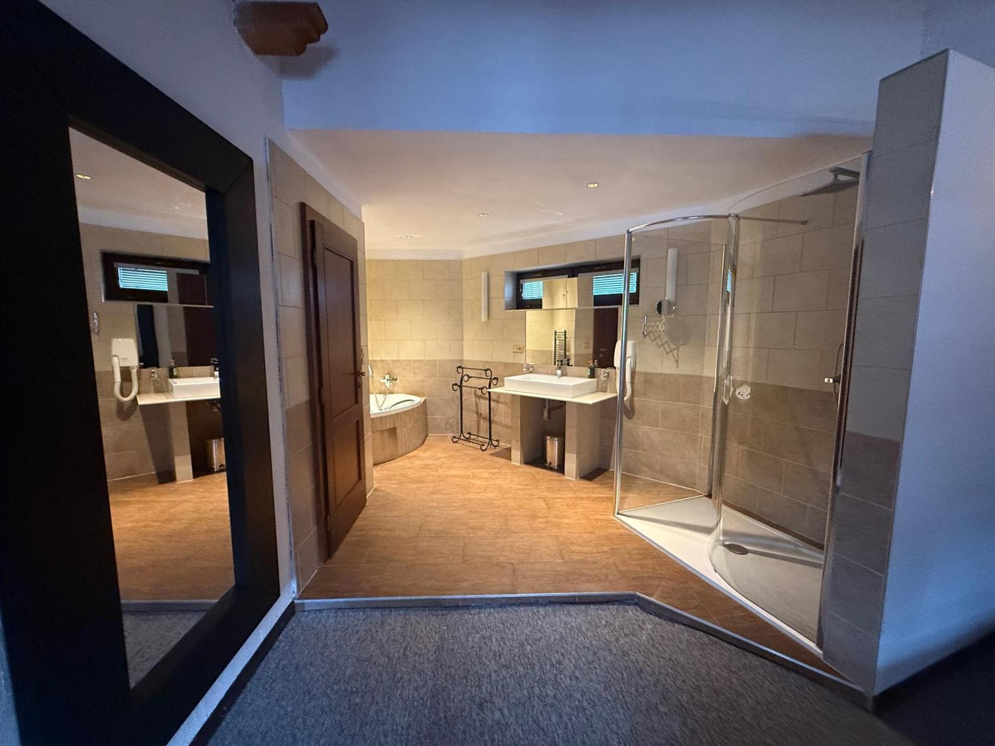 Hotel Plzensky Dvur Frýdek-Místek Εξωτερικό φωτογραφία