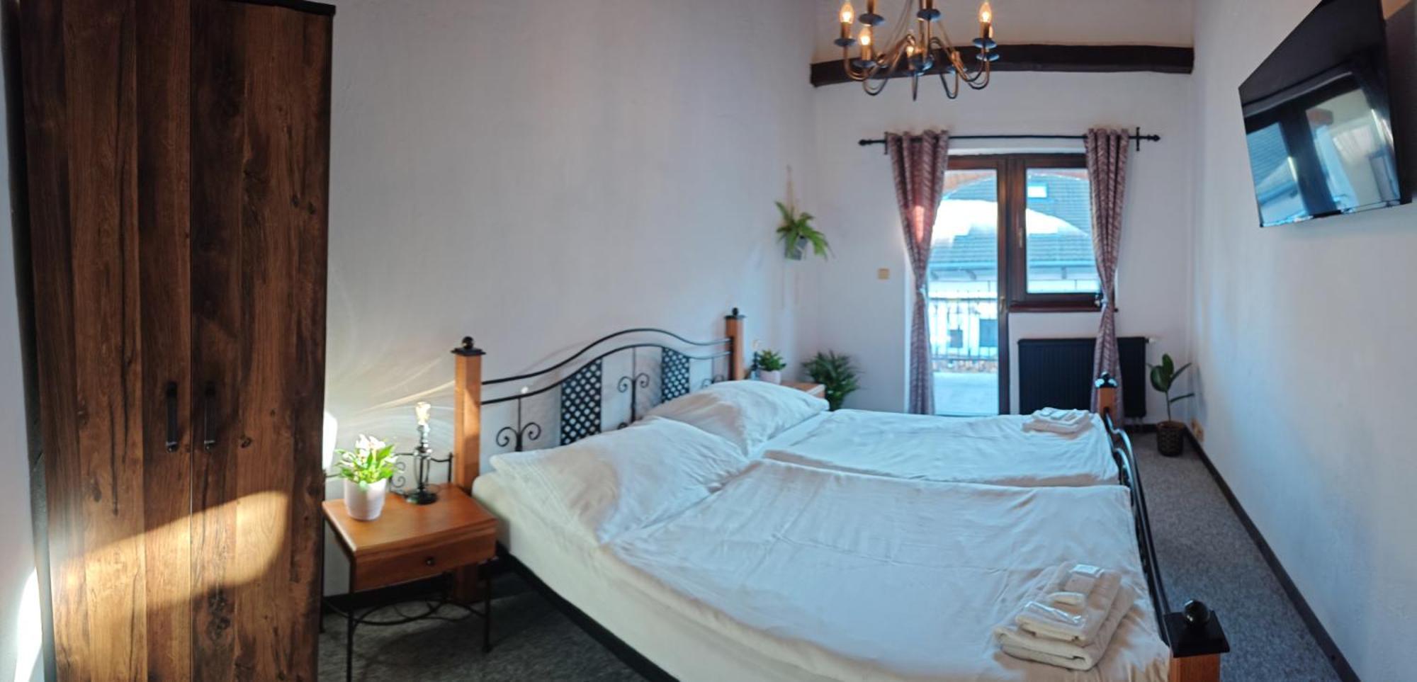 Hotel Plzensky Dvur Frýdek-Místek Εξωτερικό φωτογραφία
